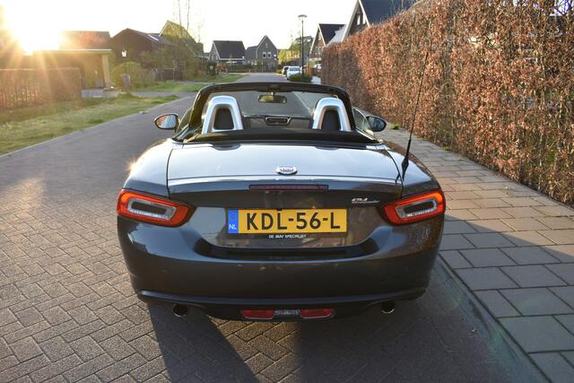 Fiat 124 Spider 1.4 MultiAir Turbo Lusso AUTOMAAT ZÉÉR MOOI!