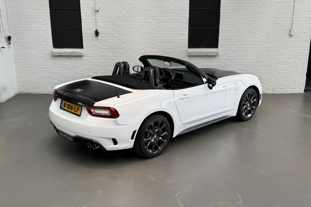 Fiat 124 Spider 1.4 MultiAir Turbo Abarth Scuderia Tuning - Handgeschakeld