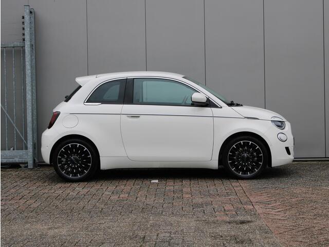 Fiat 500 La Prima 42 kWh | Navi / Camera / Leder