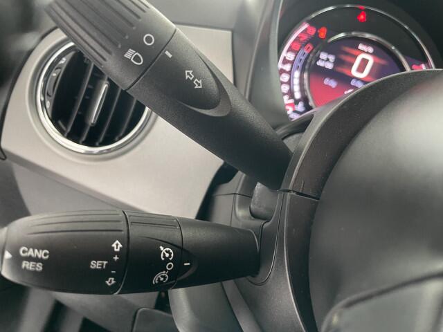 Fiat 500 0.9 TwinAir Turbo Sport Ramen elektrisch voor - U connect - Radio - Bluetooth 105pk Airco - Climate control - Cruise control - Parkeersensoren achter - navigatie - Multifunctioneel lederen stuurwiel - mistlampen - lichtmetalen velgen