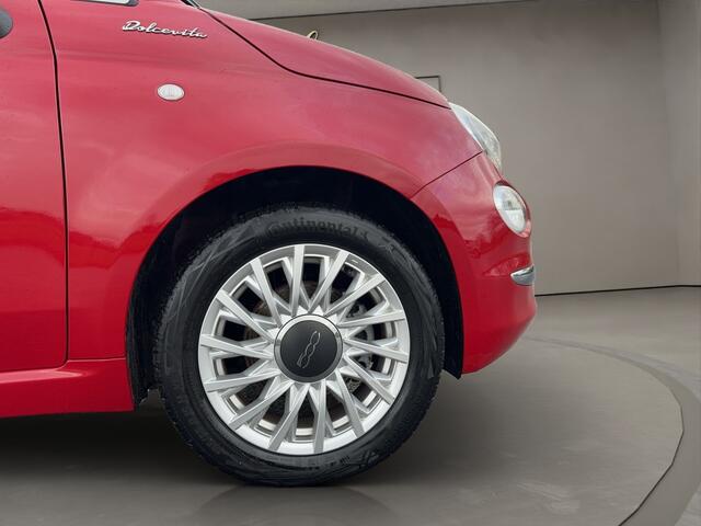 Fiat 500 1.0 Hybrid Dolcevita 2023 ROOD | Panoramadak | Airco | Apple Car