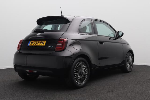 Fiat 500 Passion 42 kWh Digi. Dash DAB LMV 16' LED