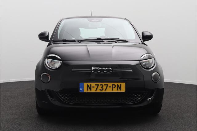 Fiat 500 Passion 42 kWh Digi. Dash DAB LMV 16' LED
