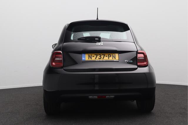 Fiat 500 Passion 42 kWh Digi. Dash DAB LMV 16' LED