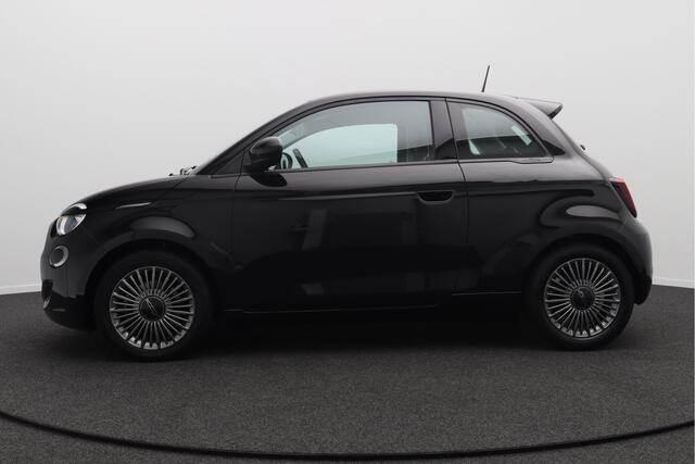 Fiat 500 Passion 42 kWh Digi. Dash DAB LMV 16' LED