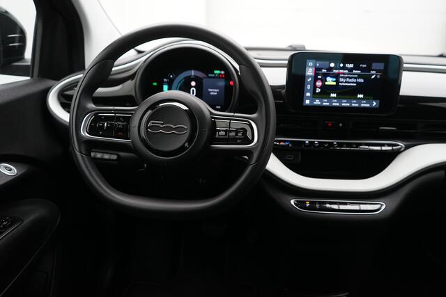 Fiat 500 Passion 42 kWh Digi. Dash DAB LMV 16' LED