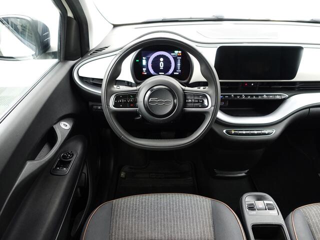 Fiat 500 Icon 42 kWh Aut- Two Tone, Led, Carplay, Virtual Cockpit, Dynamic Select