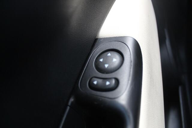 Fiat 500 1.0 Hybrid RED Pano dak / Airco / Cruise control / navigatie / AppleCarPlay/AndroidAuto