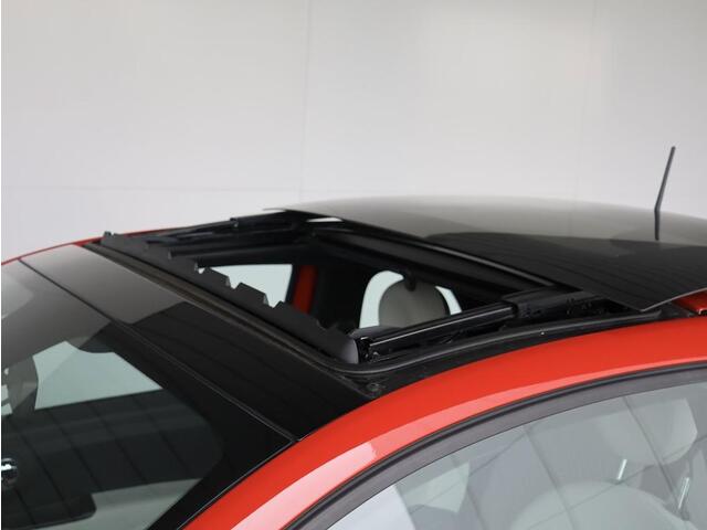 Fiat 500 1.0 Hybrid Dolcevita | Schuif-Dak | Groot navi |PDC Achter |