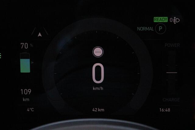 Fiat 500 RED 95PK 24 kWh | NAVIGATIE | APPLE CARPLAY/ANDROID AUTO | LANE ASSIST | CRUISE CONTROL | CLIMATE CONTROL | DAB+ RADIO | NIEUWE AUTO! |
