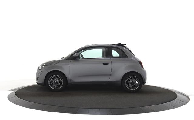 Fiat 500 La Prima 42 kWh Apple carplay / Navigatiesysteem / Elektrisch bedienbare cabriokap