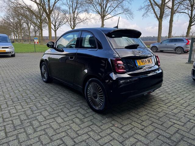 Fiat 500 Icon 42 kWh / Panorama / Adaptive Cruise / DAB / Camera
