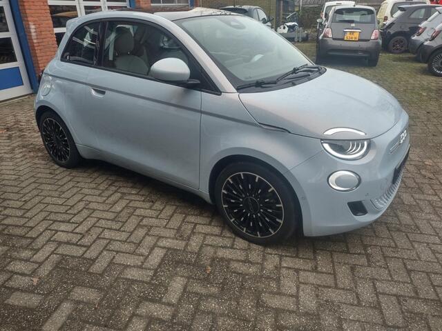 Fiat 500 E- SunRoof -42KW -Als nieuw- Verwacht
