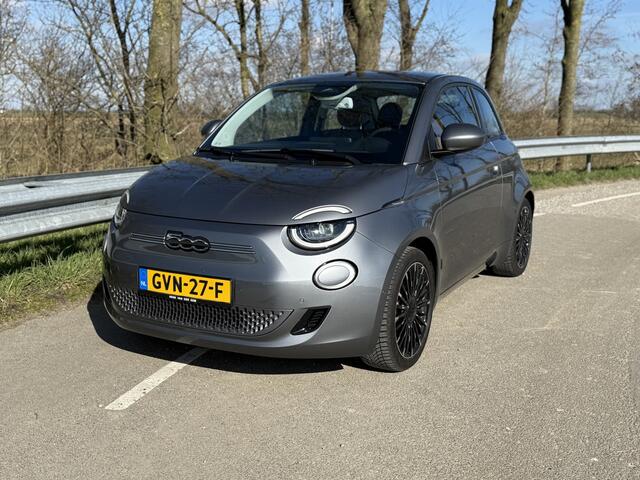 Fiat 500 Icon by Gucci 42 kWh Fiat 500 E 17" LM Diamond Cut, Gucci Logo's, Gucci Cognac Leder Unieke uitvoering!