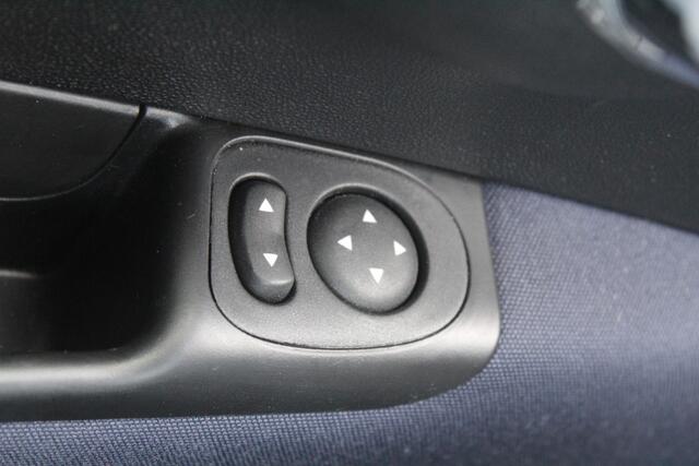 Fiat 500 1.0 Hybrid Cruise control l Navigatie l AppleCarPlay/AndroidAuto