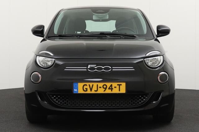 Fiat 500 RED 42 kWh Cruise Camera Carplay