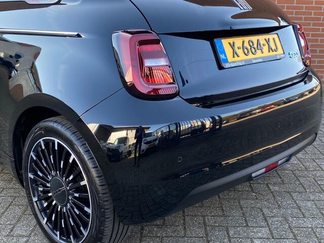 Fiat 500 LA PRIMA 42 KWH NAV STOELVW PDC CARPLAY JBL LMV
