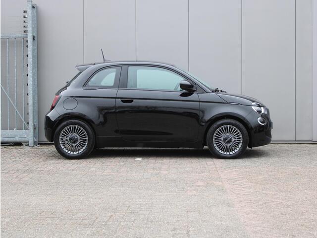 Fiat 500 RED 24 kWh | Apple Carplay / Airco / Cruise