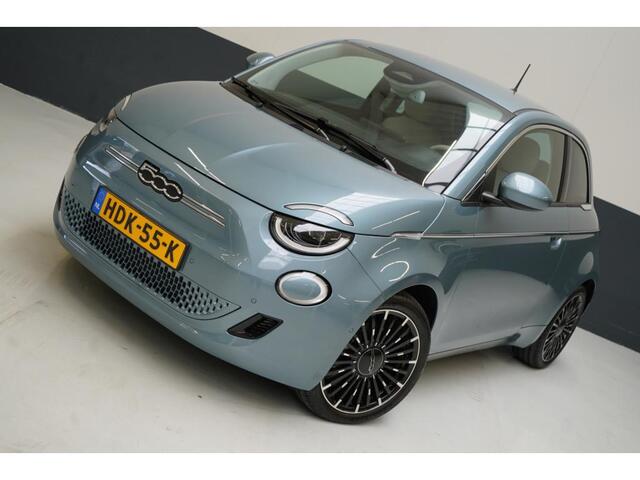 Fiat 500 3+1 La Prima 42 kWh | Navigatie | Achteruitrijcamera | Lederen bekleding | Stoelverwarming