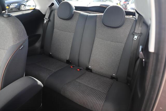 Fiat 500 Icon 42 kWh Automaat Panoramadak Navigatie LED Carplay Android Bluetooth 16 inch LMV Clima Cruise Parkeersensor
