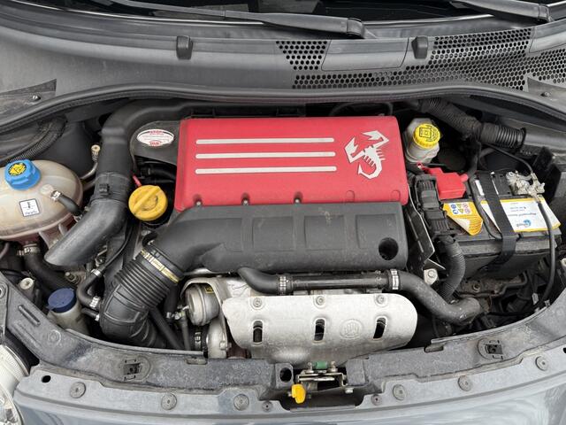 Fiat 500 1.4 T-Jet Abarth 595