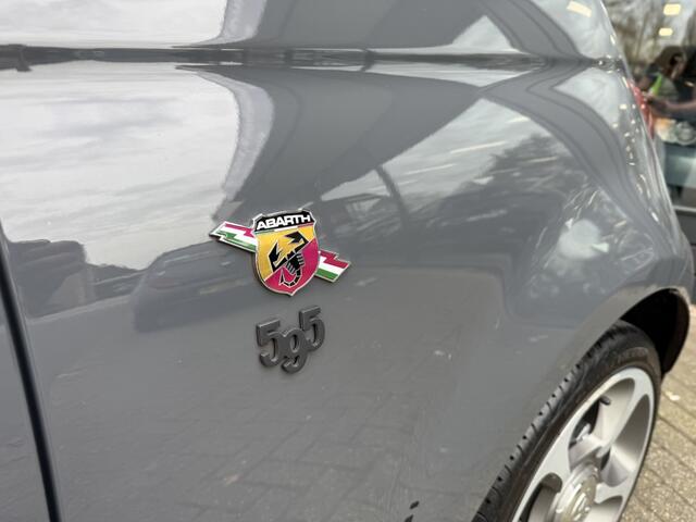 Fiat 500 1.4 T-Jet Abarth 595