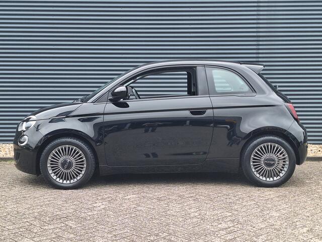 Fiat 500 Icon 42 kWh | Navigatie | Bluetooth | Lichtmetalen Velgen | Laadkabel aanwezig !!