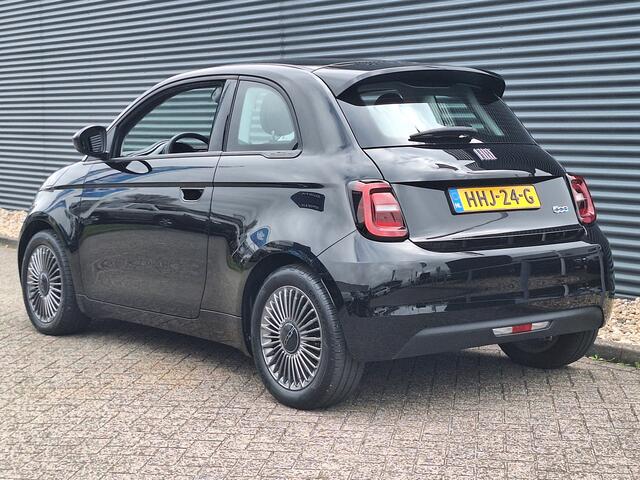 Fiat 500 Icon 42 kWh | Navigatie | Bluetooth | Lichtmetalen Velgen | Laadkabel aanwezig !!