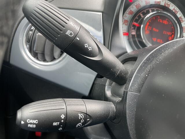 Fiat 500 1.0 Hybrid Lounge Nardo grey Airco - Cruise control - Park.S Achter - MFL-Stuurwiel - LMV 16"- Apple carplay/Android auto/U-connect/bluetooth - E.Ramen voor- B.Stoel IHV - Regensensor - Brake assist - Centr. vergr. met