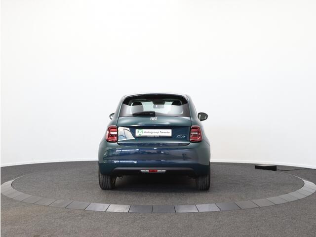 Fiat 500 Icon 42 kWh | Panoramadak | Navigatie | Cruise Control