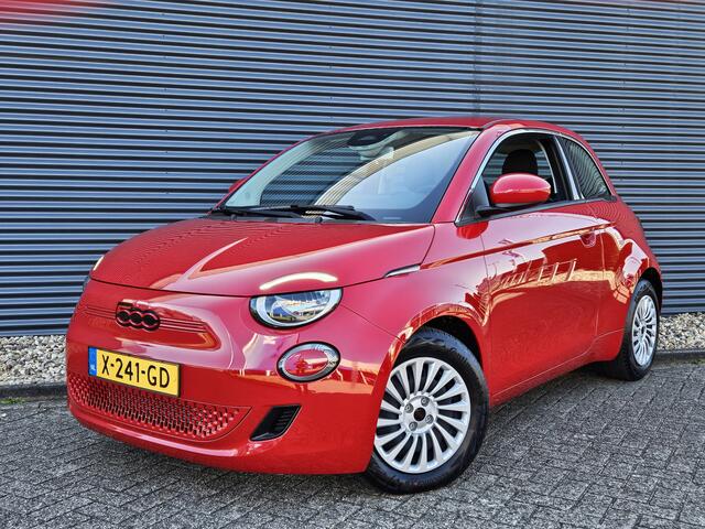 Fiat 500 RED 24 kWh | Navigatie | Bluetooth | Android Auto |