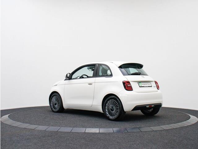 Fiat 500 Icon 42 kWh | Panoramadak | Navigatie