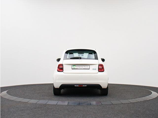 Fiat 500 Icon 42 kWh | Panoramadak | Navigatie
