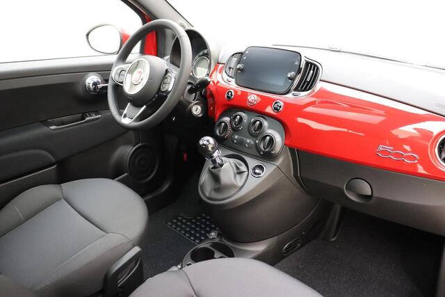 Fiat 500 1.0 Hybrid Dolcevita Finale Apple Carplay/Android Auto | Panoramadak | Airco | Lichtmetalen velgen | Parkeersensoren achter | Cruise control