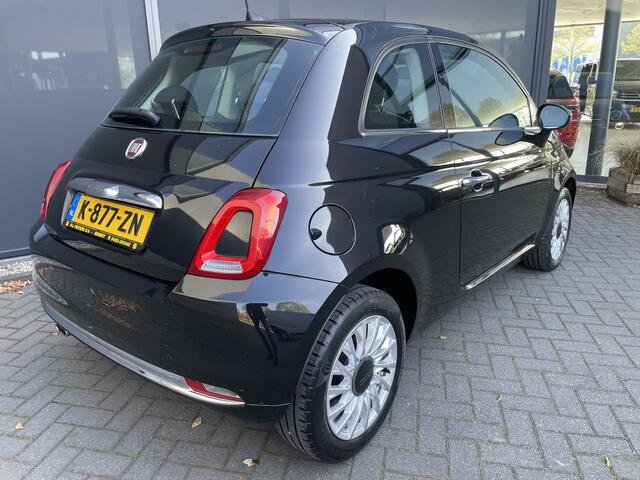 Fiat 500 1.2 Lounge Cruise control - Licht metalen velgen - Navigatie - Panoramadak - Parkeersensoren achter - regensensor - mistlampen - lederen stuurwiel