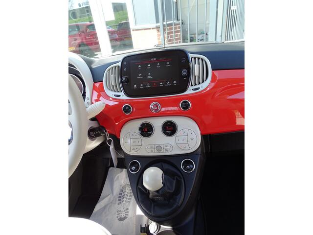 Fiat 500 1.0 Hybrid RED Cabrio, Dolce Vita, Airco/ECC, Elec ramen, LM-velgen, Bedienbaar stuur, Parkeersensoren