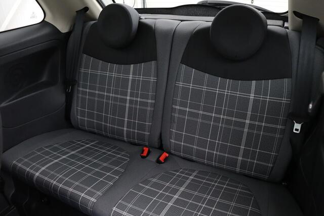 Fiat 500 0.9 TwinAir Turbo Lounge | Panoramadak | Climate control | Navigatie | Bluetooth