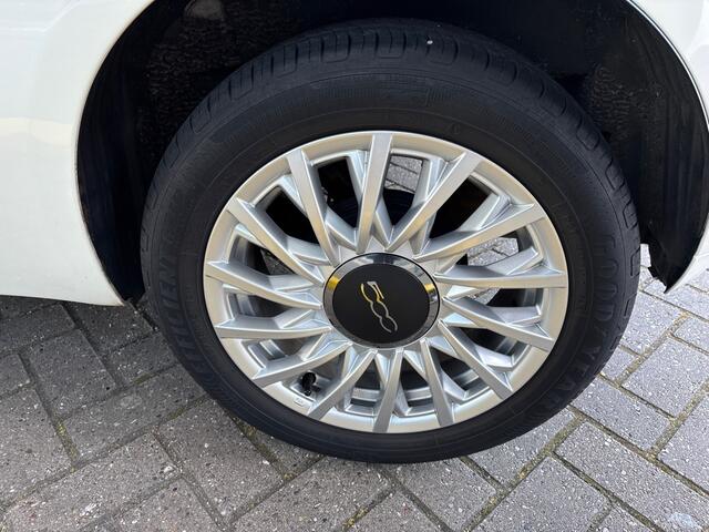 Fiat 500 1.2 Lounge AUT! 1e Eig! Carplay! Apk 2-2026! VERWACHT!!