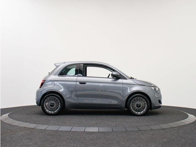 Fiat 500 Icon 42 kWh | Private lease 319pm