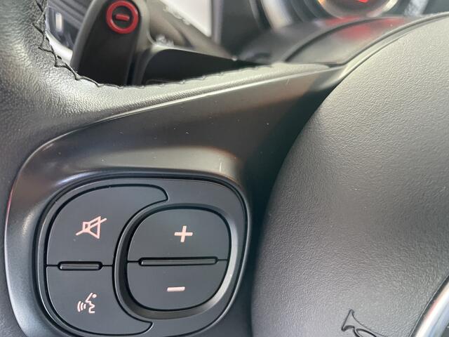 Fiat 500 0.9 TwinAir Turbo Sport Automaat - Mistlampen - Parkeersensoren achter - Licht metalen velgen - Cruise control - Navigatie - Multifunctioneel stuurwiel - extra getint glas achter
