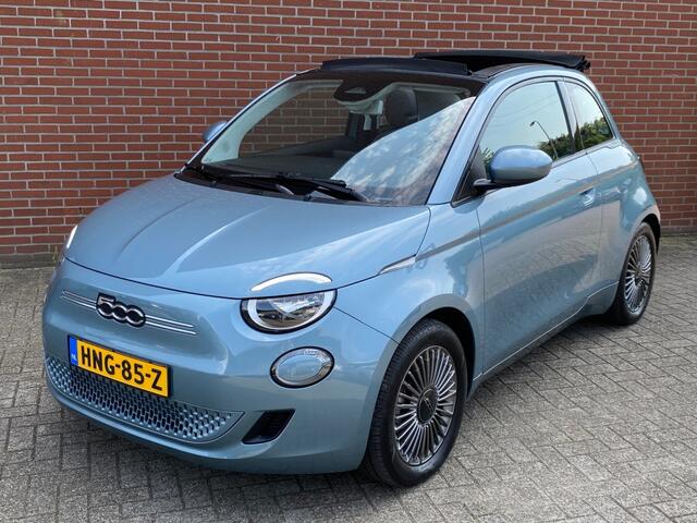Fiat 500 ICON 42 KWH CABRIO NAV CRUISE CARPLAY PDC LMV