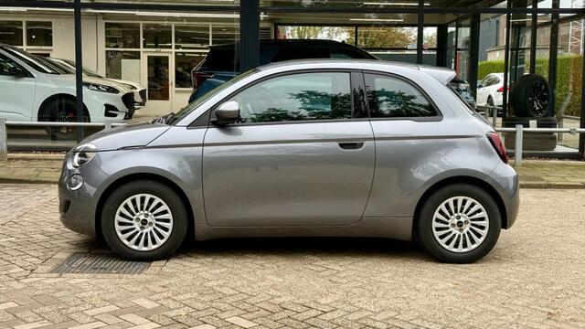 Fiat 500 ACTION 24kwh / 10.743ex BTW / 184,- netto bijtelling