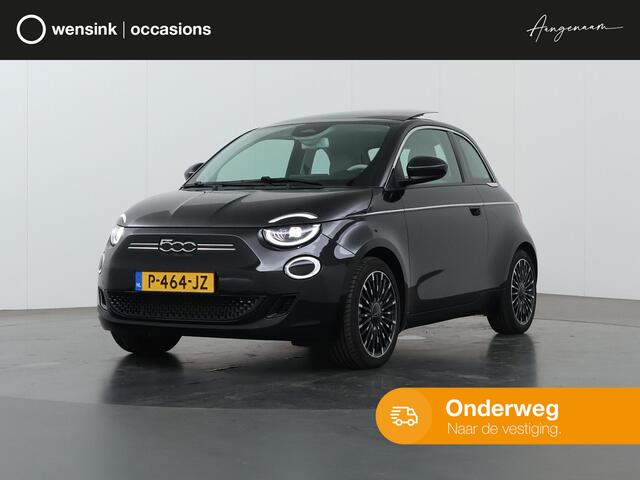 Fiat 500 La Prima 42 kWh | SOH 95% | Panoramadak | Navigatie | Parkeercamera | Climate Control | Keyless Go |