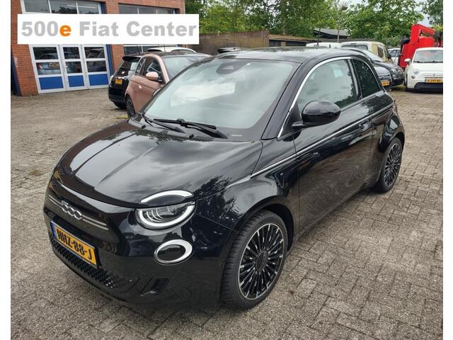 Fiat 500 E-3+1-PanoDak-42KW-met 2000 korting