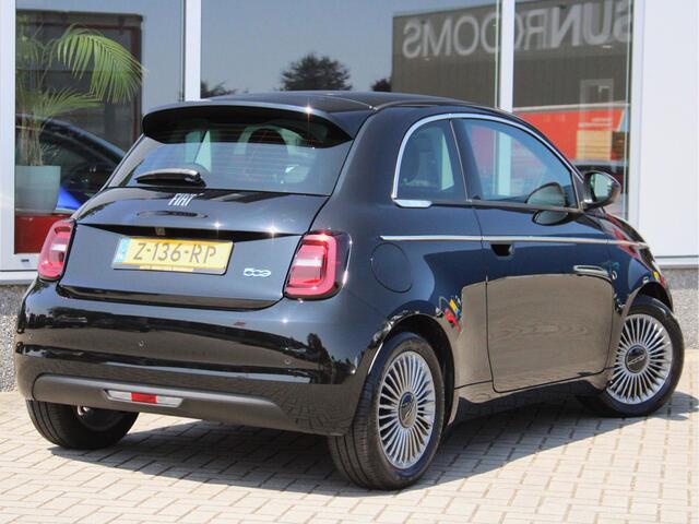 Fiat 500 42 kWh inclusief batterijtest Cruise en Climate Control, Parkeersensoren Voor en Achter, Carplay/Android Auto
