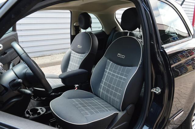 Fiat 500 0.9 TwinAir Turbo Lounge O.a: Carplay, Navi, Cruise, Airco, Open dak, PDC, Etc. All-in prijs!
