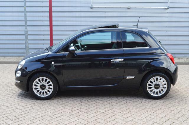 Fiat 500 0.9 TwinAir Turbo Lounge O.a: Carplay, Navi, Cruise, Airco, Open dak, PDC, Etc. All-in prijs!