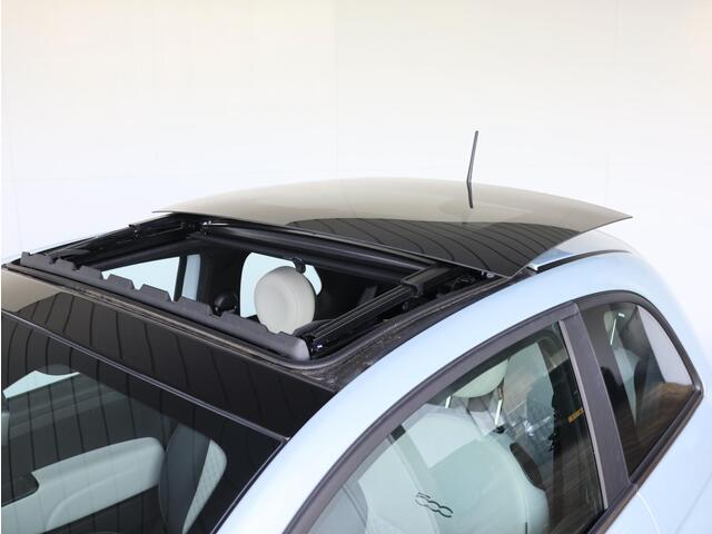 Fiat 500 1.0 Hybrid Dolcevita | Schuif/kantel Dak | Navi | PDC Achter |