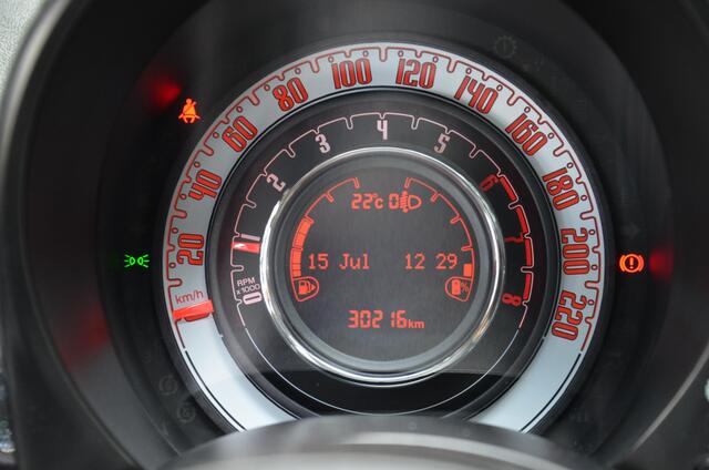 Fiat 500 1.0 Hybrid Dolcevita Navigatie/Pdc/Airco/Apple Carplay/Android Auto/lichtmetalen velgen 15"