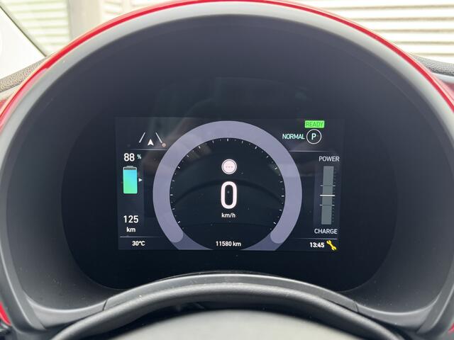 Fiat 500 RED 42 kWh Clima Navi CarPlay Cruise-Control Led